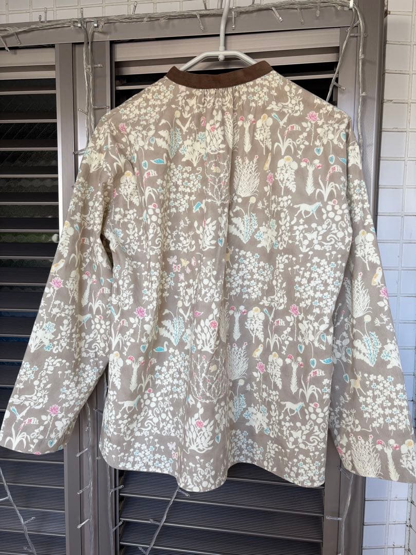 ブラウス リバティ ヨシエ シャワーパーティー ニーム ホビーラ アフタヌーン