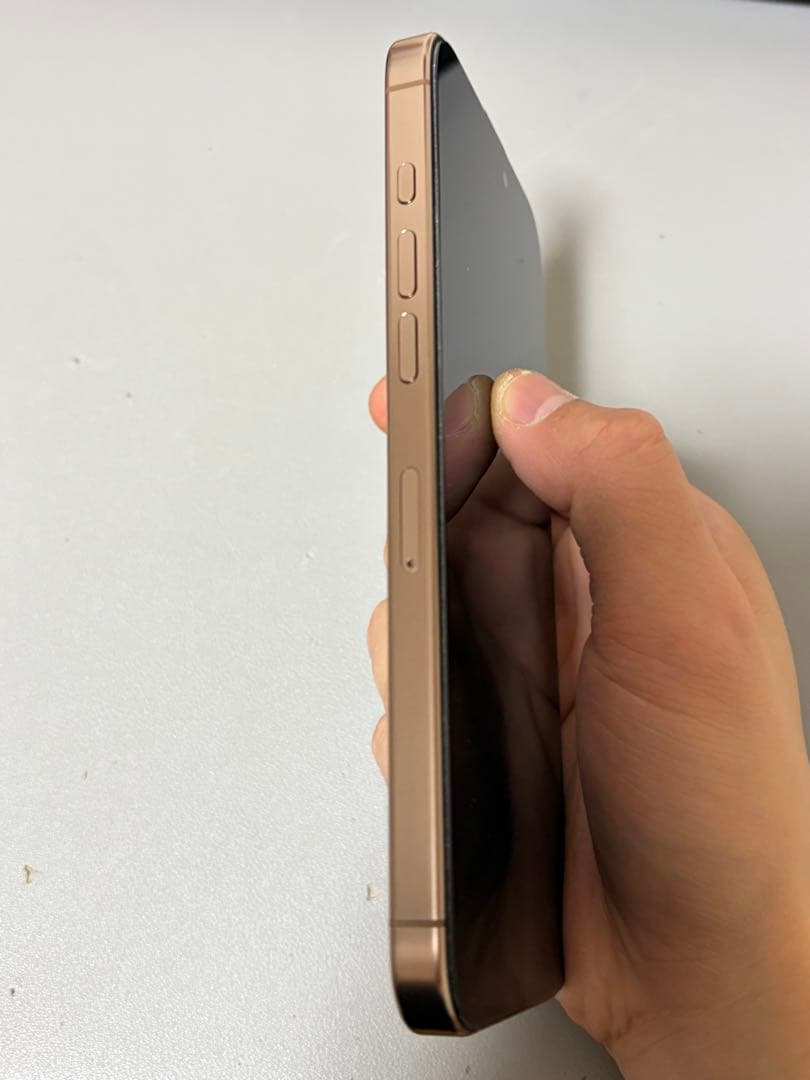 極美品 iPhone16 Pro Max 512GB デザートチタニウム