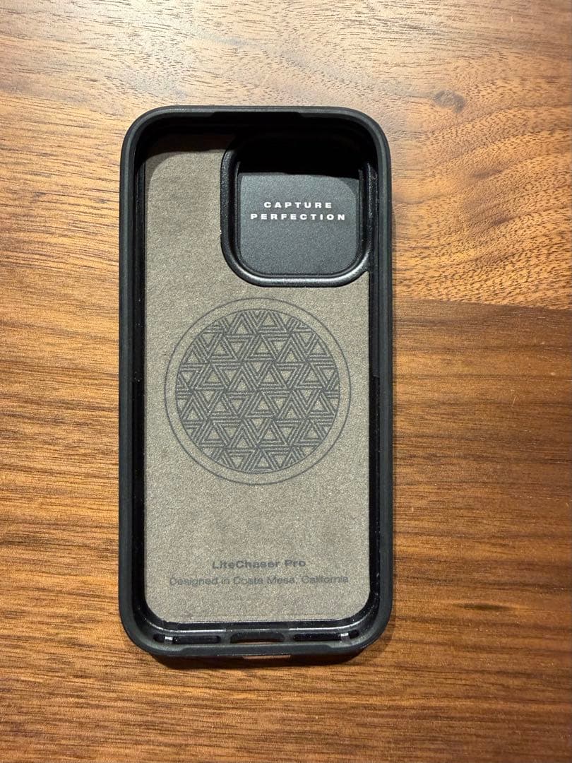 UAVOOM iPhoneケース　ブラックミストフィルター