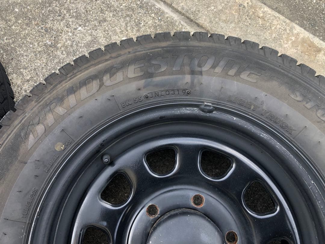 スタッドレスタイヤ 15インチ デイトナ DAYTONA ハイエース VL1