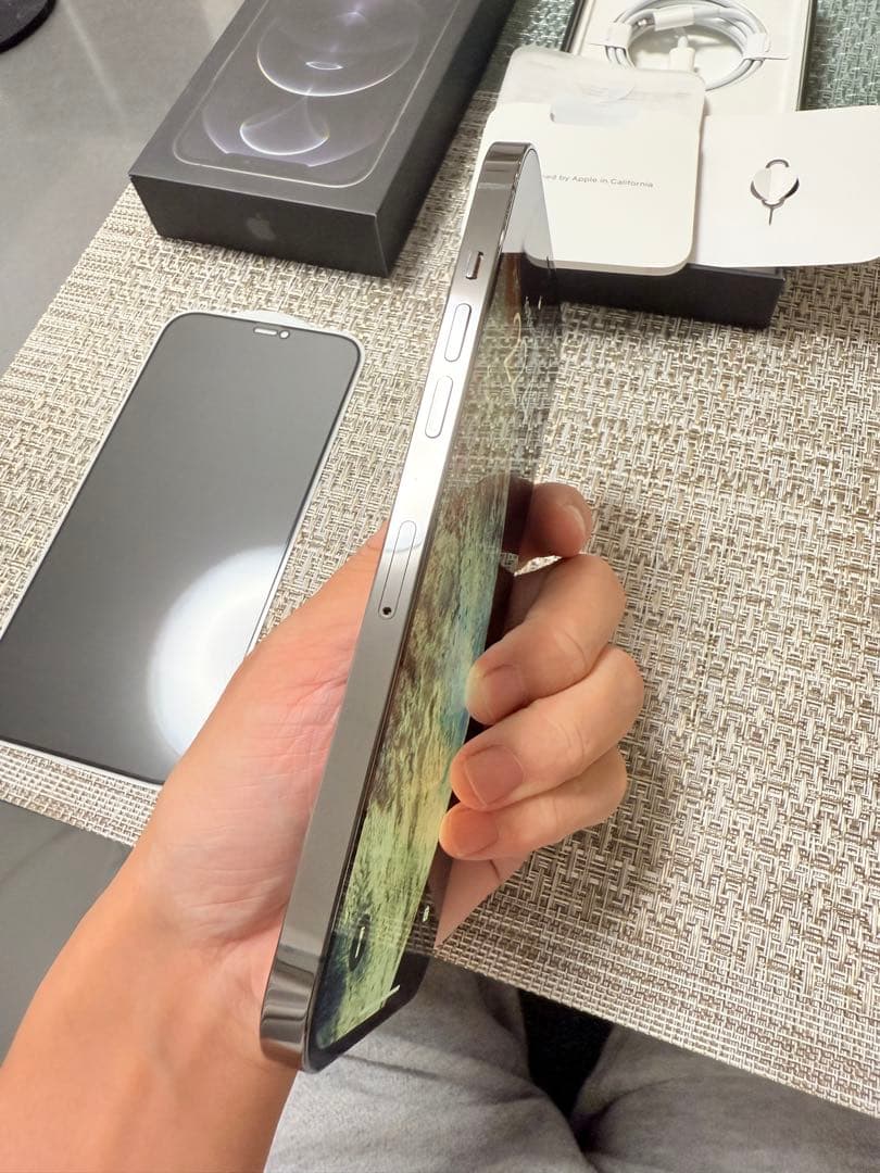 iphone 12 pro max 256gb simフリー