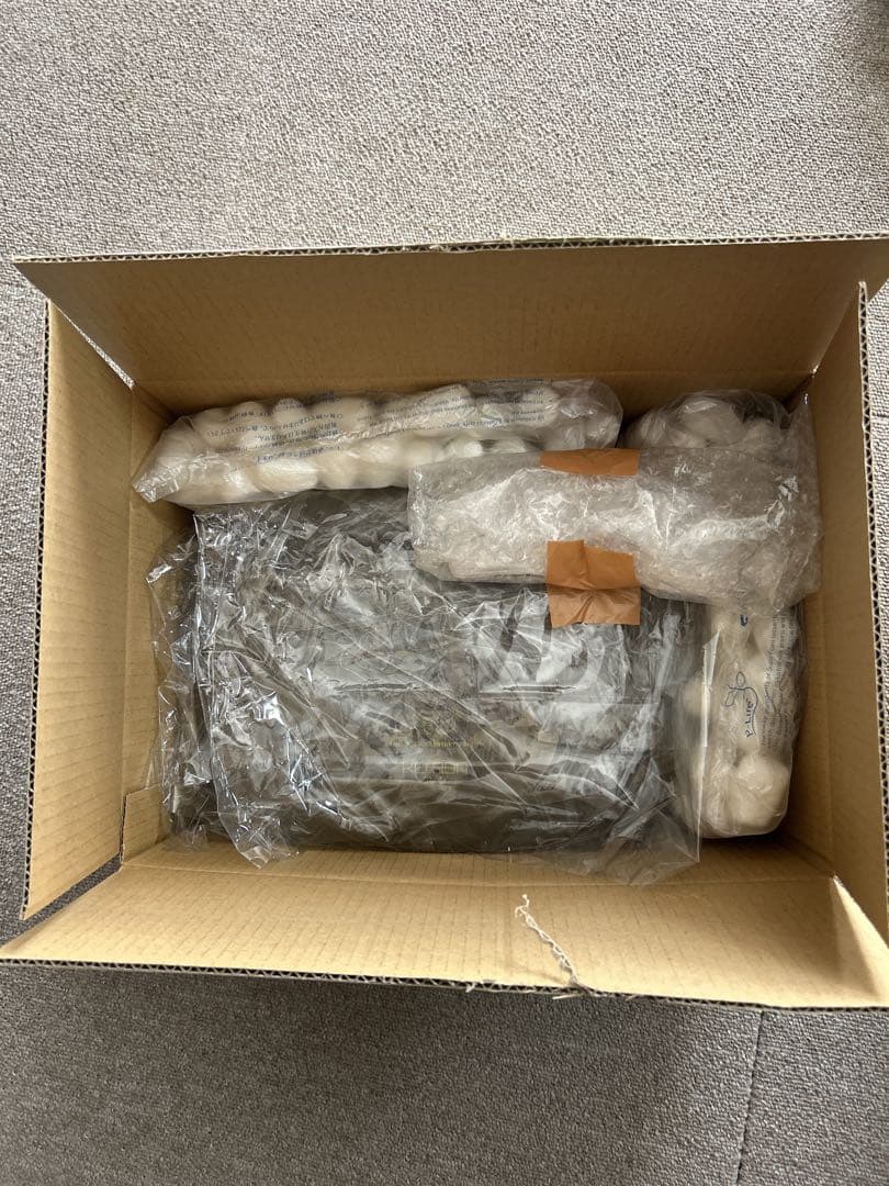 ケノン 脱毛器 本体と付属品