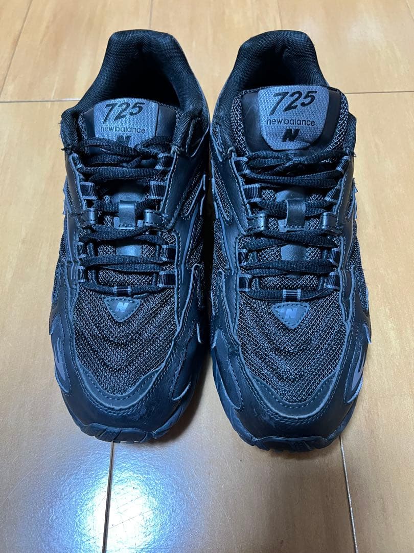 New Balance ML725 ブラック スニーカー
