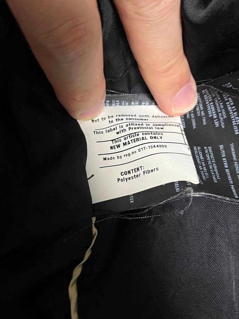 PRADA ブラック フード付きナイロンジャケット