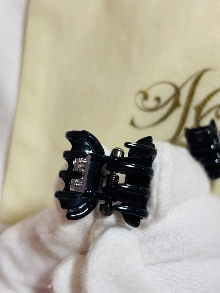 mayu　美品1個　acca アッカ 黒　クリップ