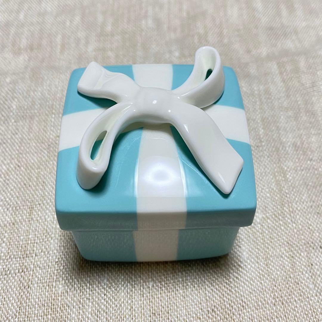 【新品未使用】正規品★ティファニー ミニ ブルー ボウ ボックス 小物入れ陶器