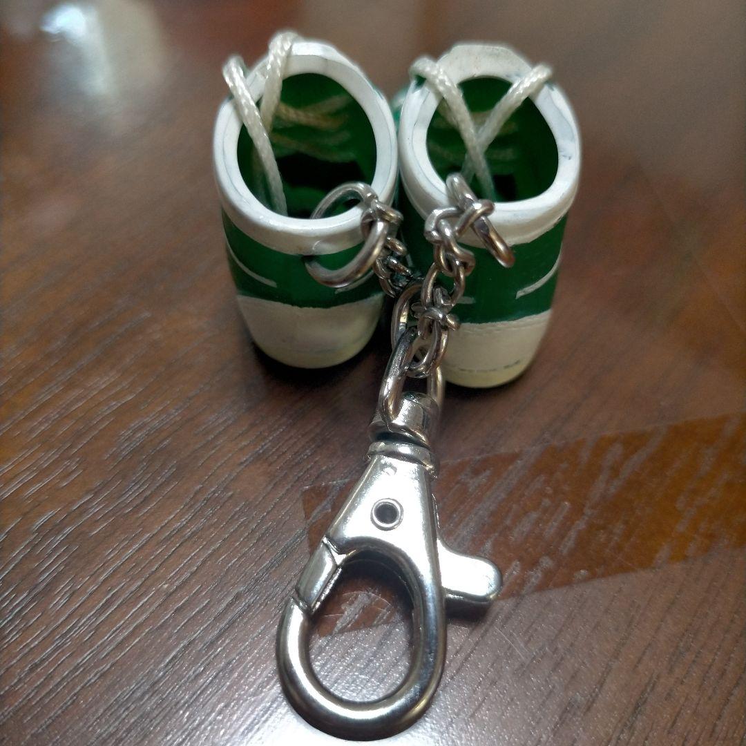 【非売品】D&G スニーカー型キーホルダー 緑