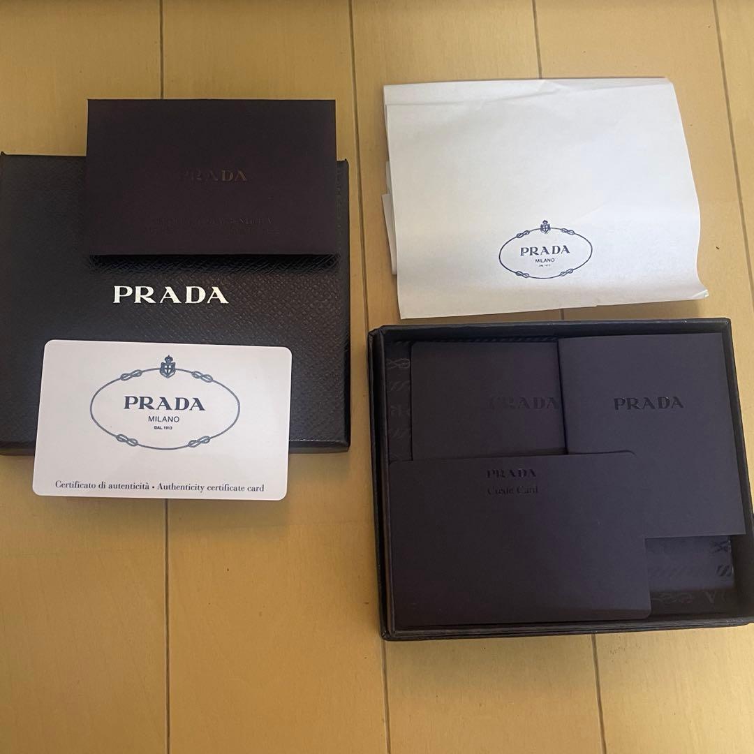 【最終値下げ】PRADA マネークリップ(財布)