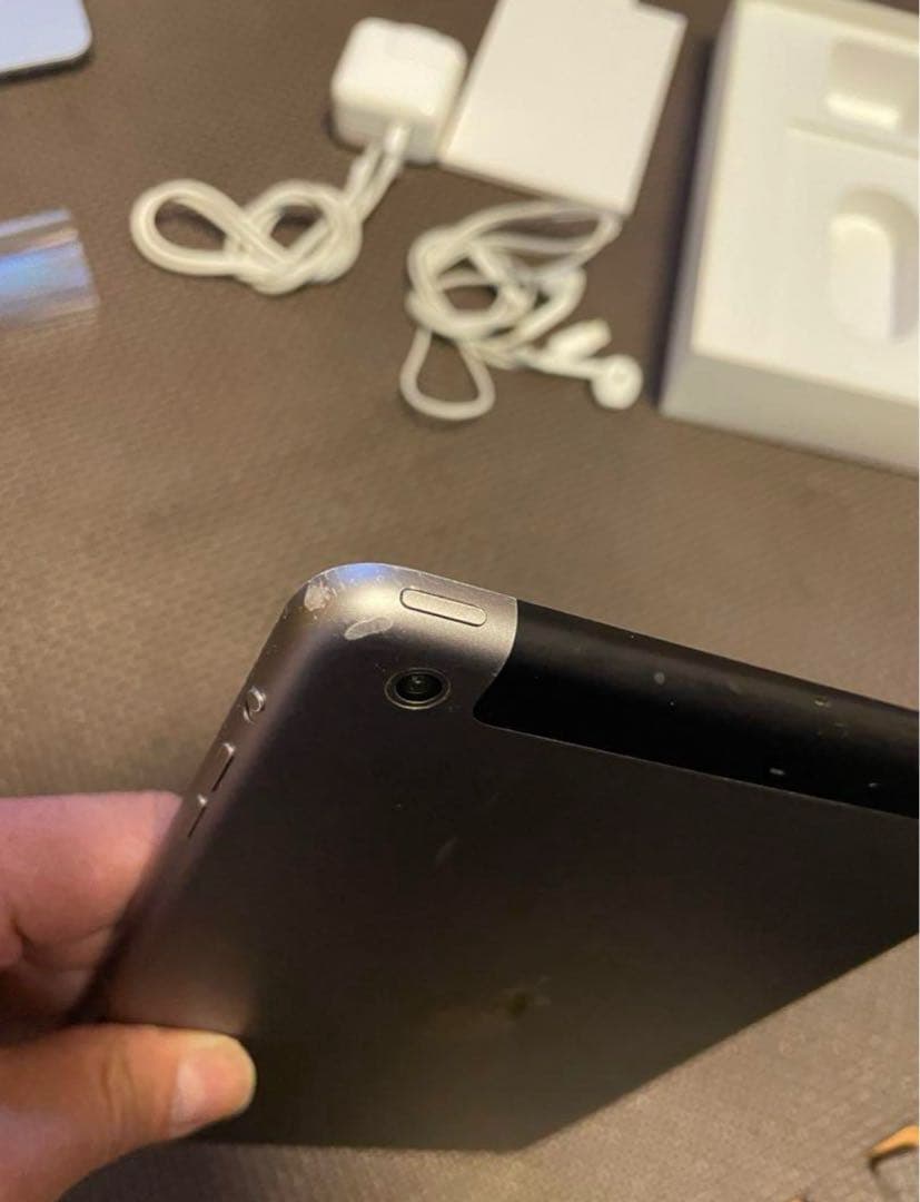 中古iPad mini2 docomo WiFi+Cell 128GB