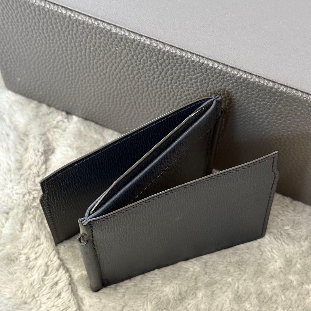 ⭐️新品未使用⭐️　ヴァレクストラ　マネークリップ　二つ折り財布　レザー　ネイビー