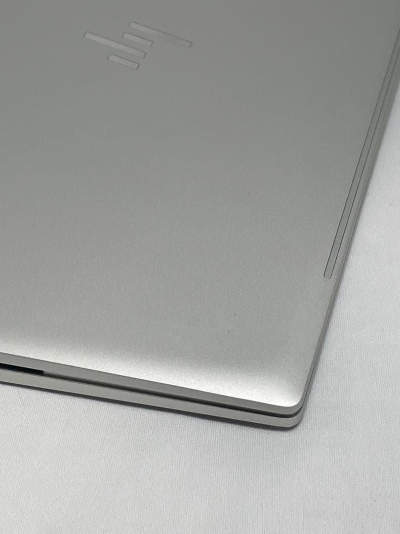 HP ENVY x360 Convertible 15-ed1xxx i5￼