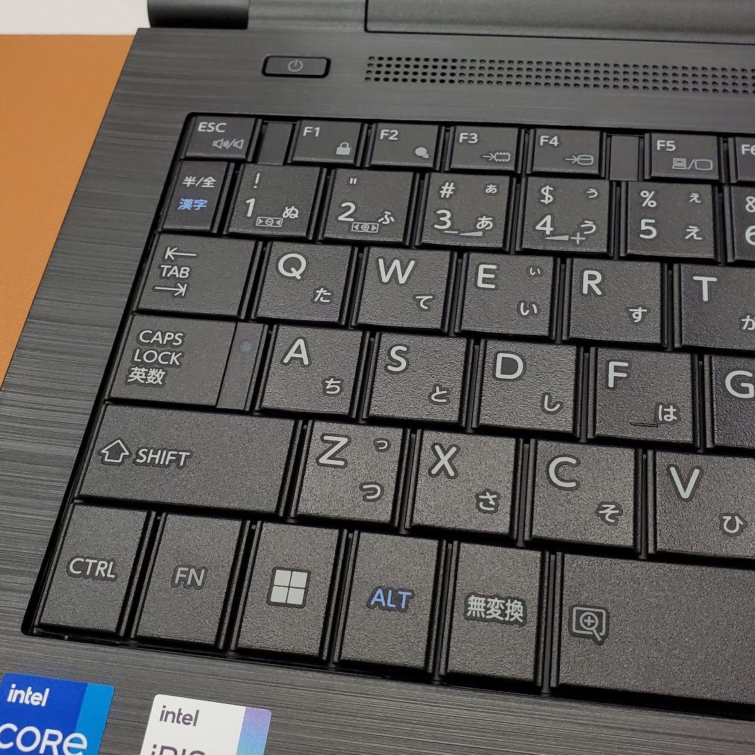 【商品番号1957】dynabook　15.6型ノートパソコン　2022年製