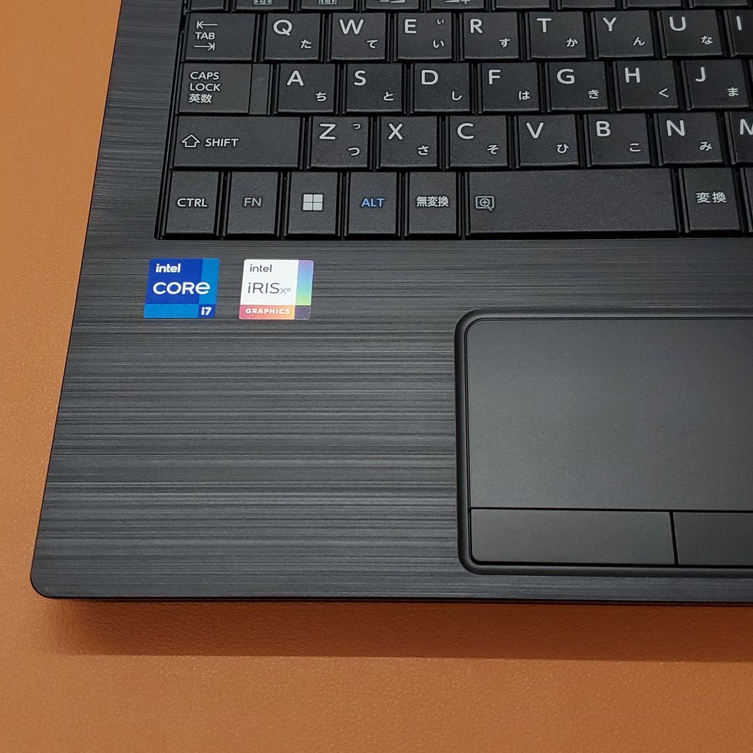 【商品番号1957】dynabook　15.6型ノートパソコン　2022年製