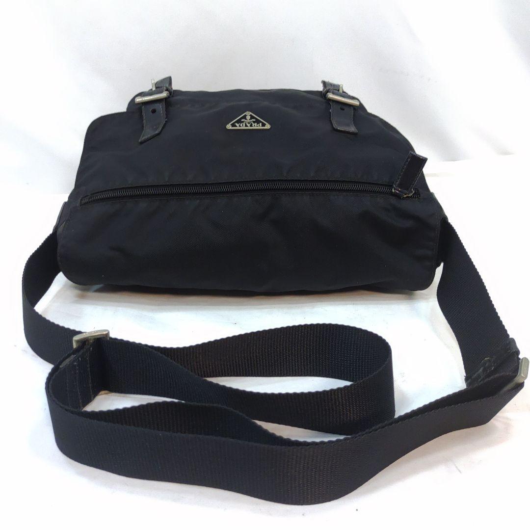プラダ メッセンジャーバッグ レザー×ナイロン 三角ロゴ ベルト 黒