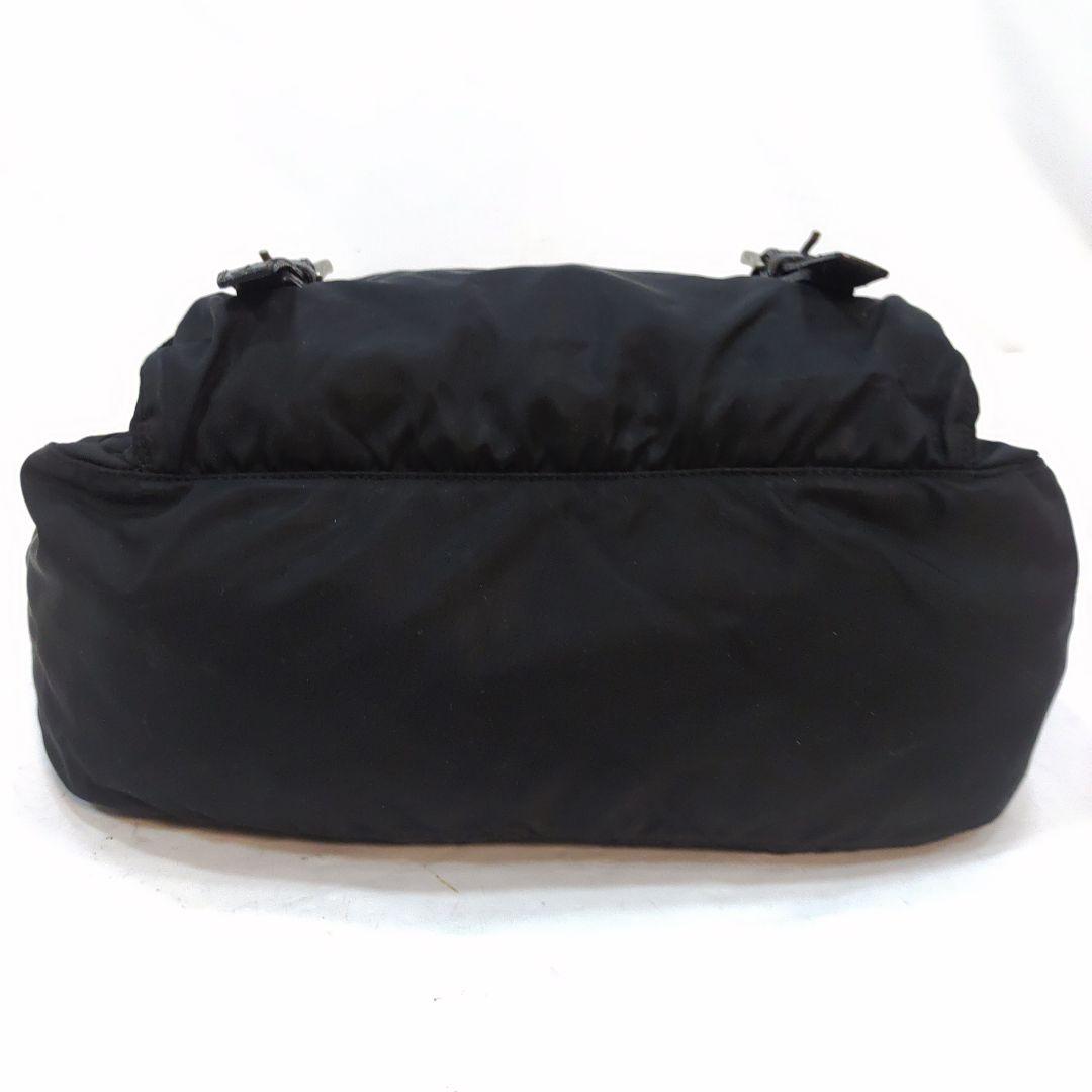 プラダ メッセンジャーバッグ レザー×ナイロン 三角ロゴ ベルト 黒