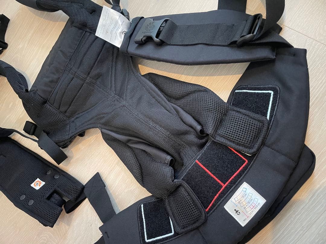 定価31900円　極美品　ergobaby OMNI breeze 抱っこ紐