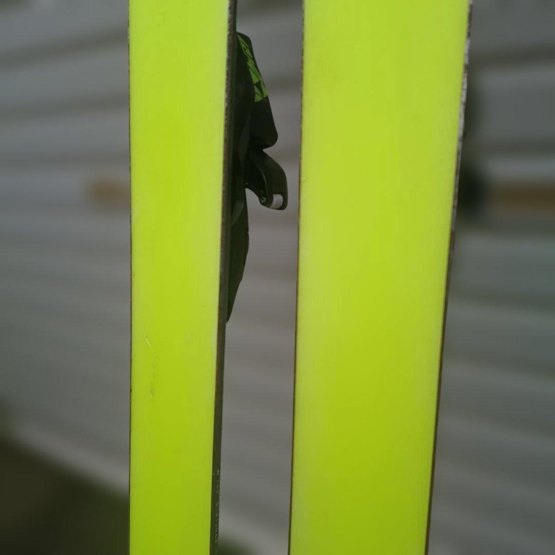 FISCHERフィッシャー RC4 THE CURV 130 ジュニア用スキー板