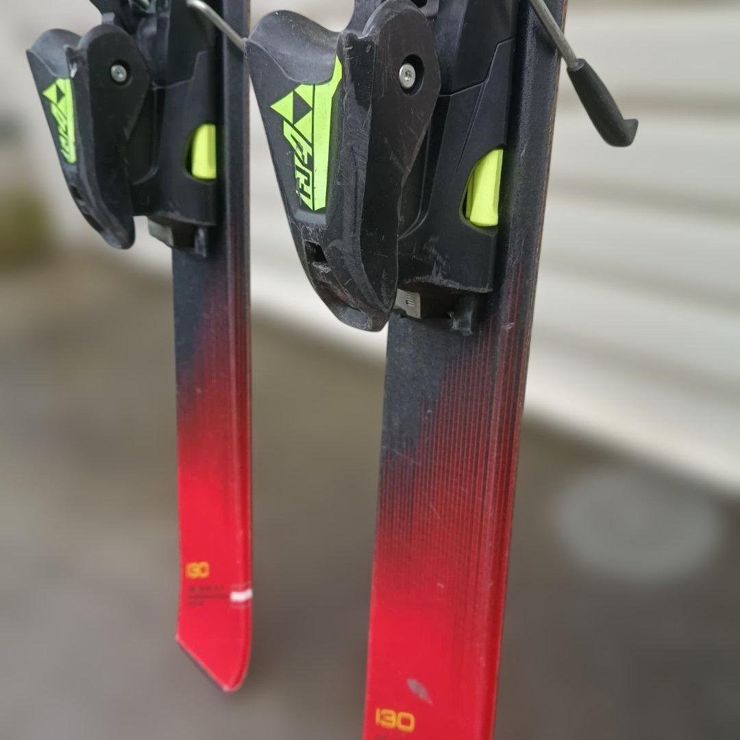 FISCHERフィッシャー RC4 THE CURV 130 ジュニア用スキー板