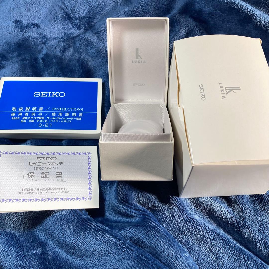 【美品　可動品　箱アリ】SEIKO LUKIA ブラウンレザー腕時計