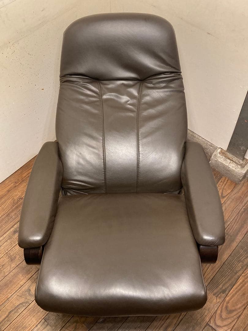 ドイツ himolla ヒモラ社製 本革リクライニングチェア&オットマンセット
