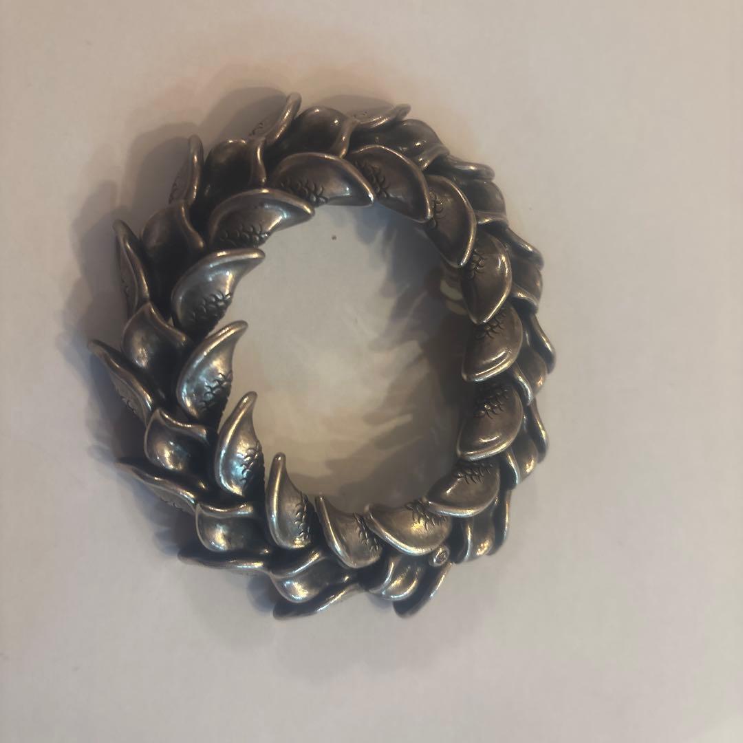 ブラッディーマリー　マーメイドフィンブレスレット