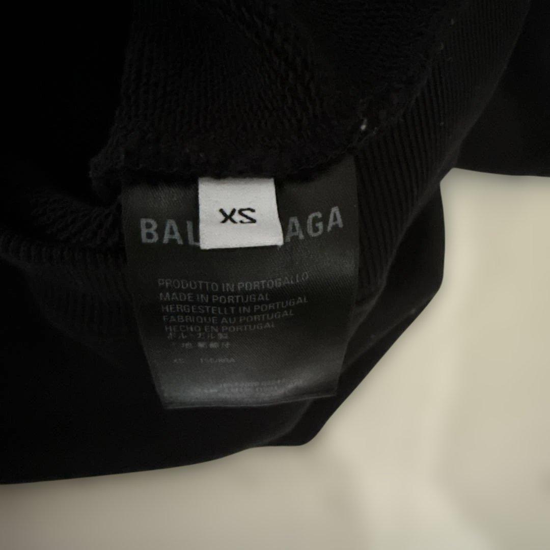 バレンシアガ　パーカー