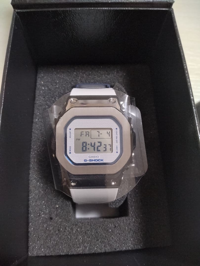 【未使用】カシオ CASIO G-SHOCK GM-S5600LC　ホワイト