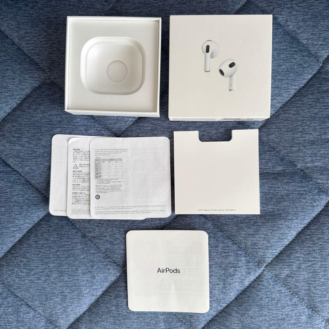 Apple AirPods第3世代 ホワイト 充電ケーブル付き