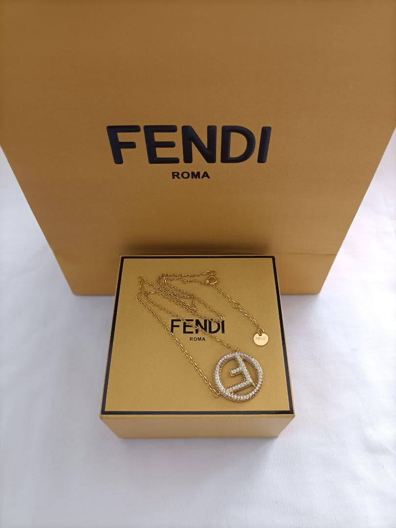美品♬ゴールド♬フェンディ ネックレス FENDI  レディース