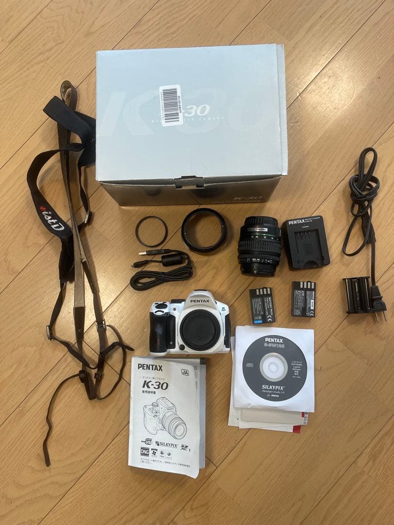 PENTAX k-30デジタル一眼レフ ジャンク　黒死病