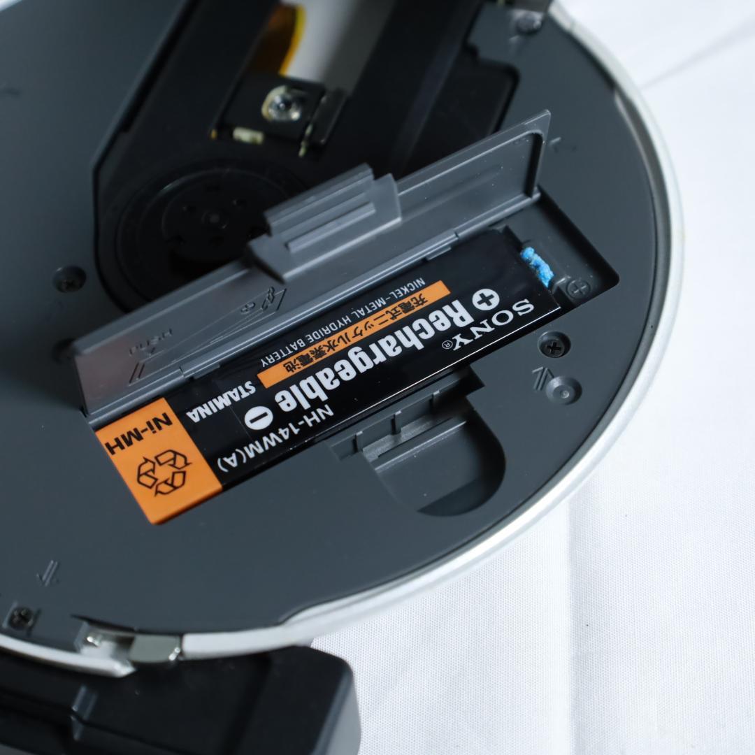 (h) ソニー CDWALKMAN MP3 D-NE20 2005年製　動作OK