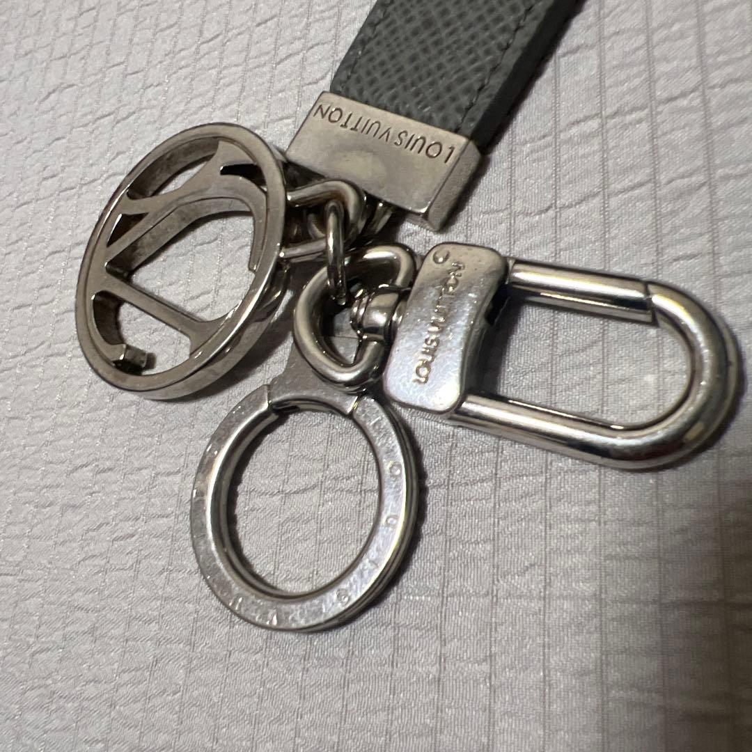 LOUIS VUITTON グレー レザー キーホルダー