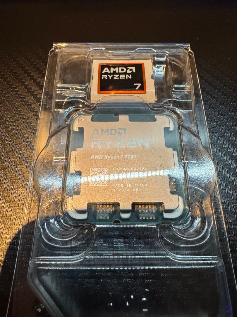 [ほぼ新品]AMD Ryzen 7 7700