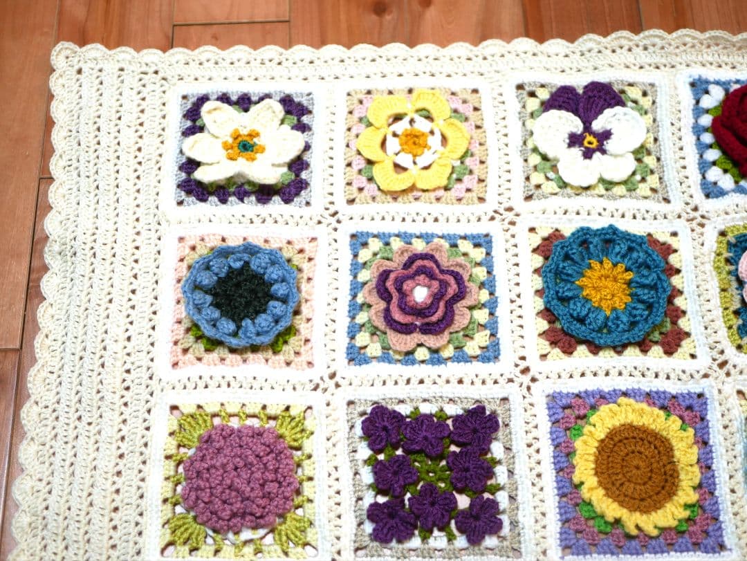 fjtaさまご注文分。花柄かぎ針編みモチーフブランケット