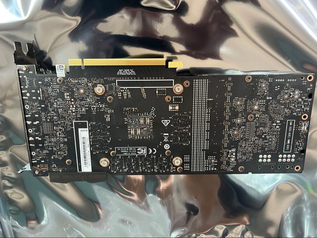 ZOTAC GeForce RTX 2060 SUPER グラフィックボード