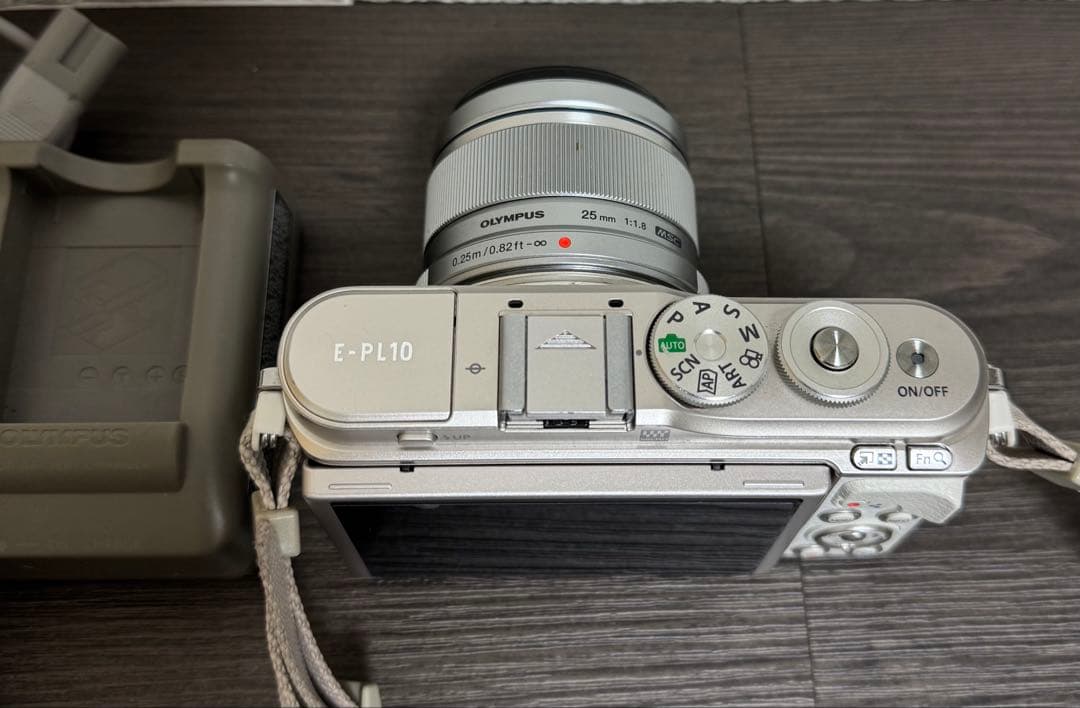 【動作確認済】 OLYMPUS PEN E-PL10 ミラーレス一眼 ホワイト