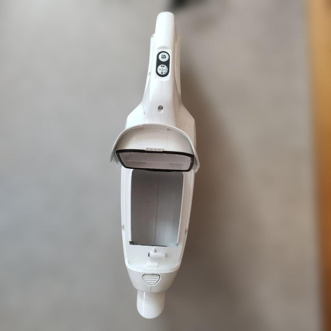 マキタ　掃除機　CL107FD 充電式クリーナー　バッテリー　紙パック9枚付き