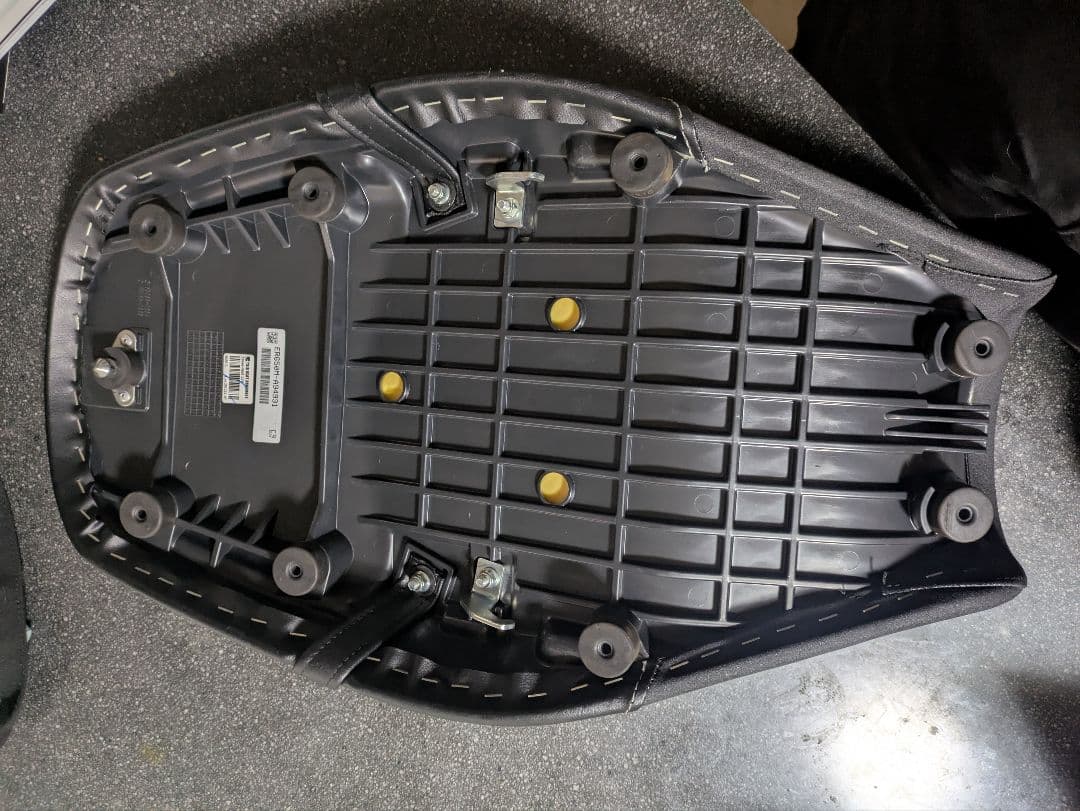 z650rs純正シート