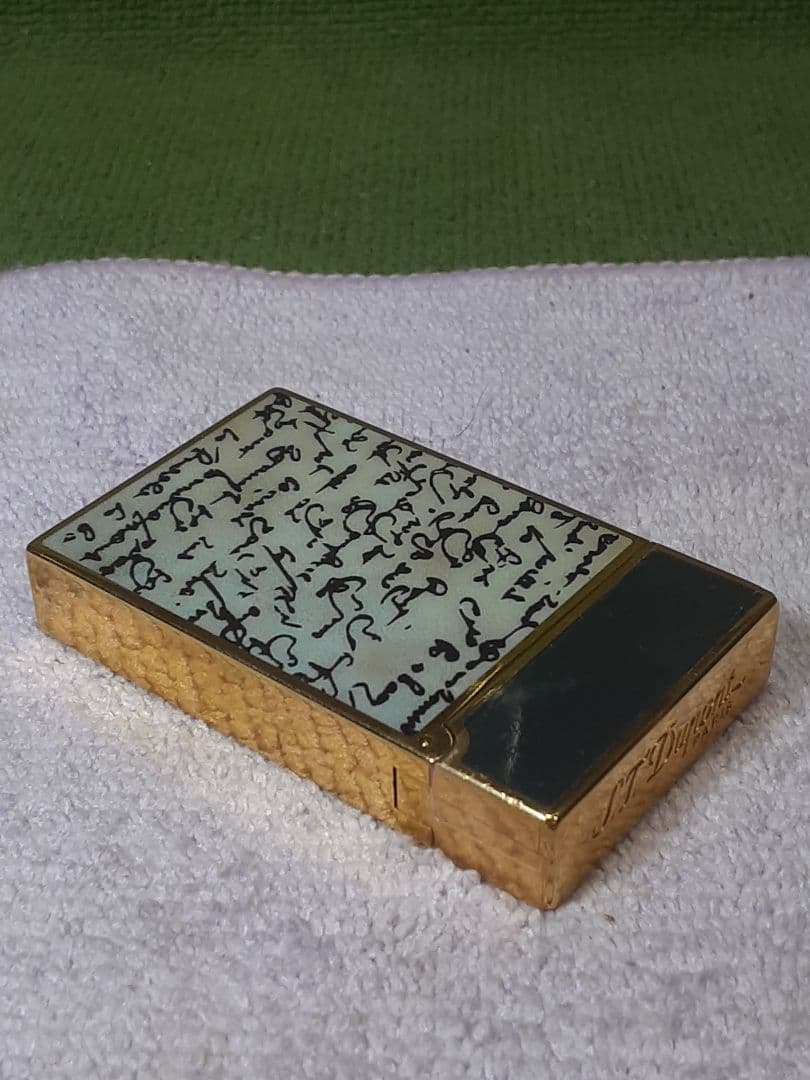 Chapado en Laton 手書き風デザイン Lxw デュポンの音