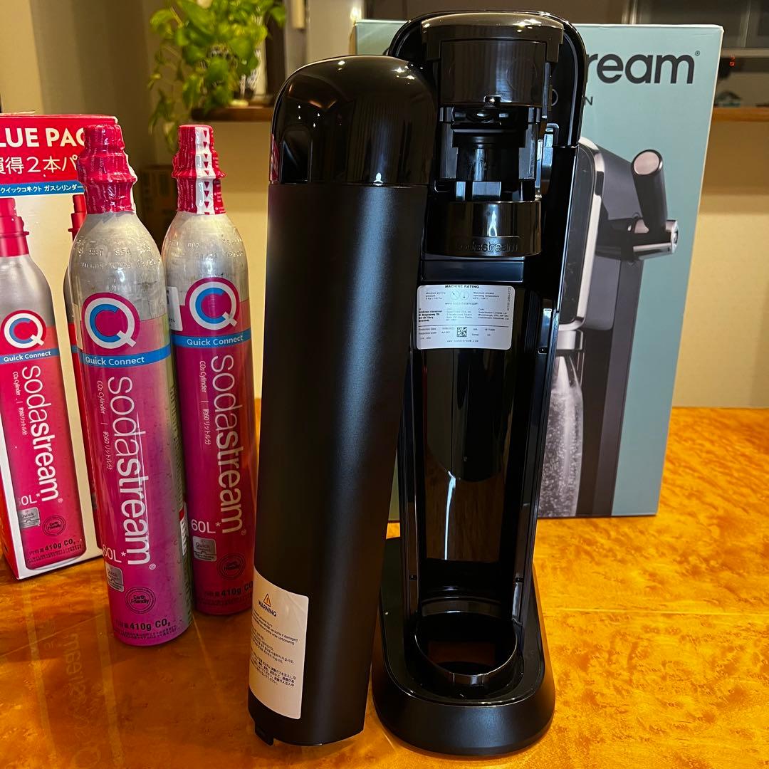 限定品　ソーダストリーム Art ガスシリンダー2本　未使用1Lボトル1本