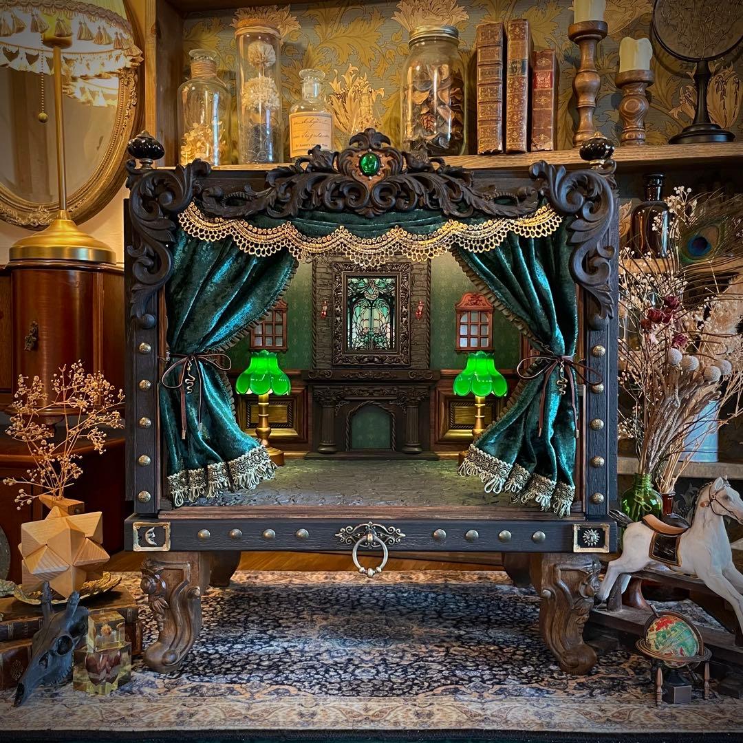 アンティページ　劇場型ドールハウス