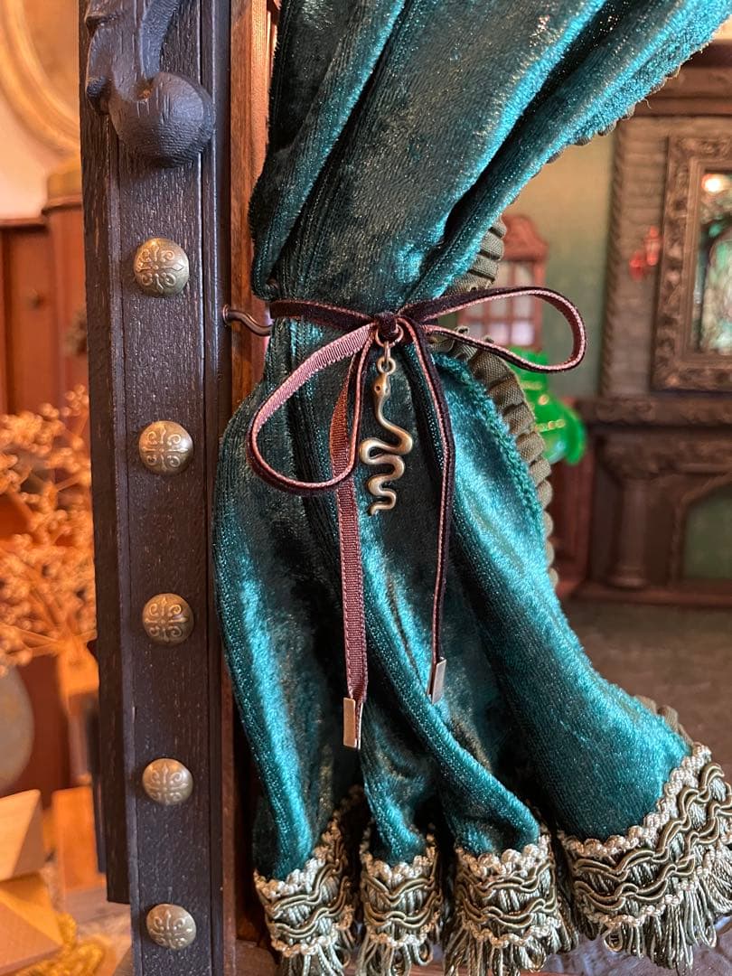 アンティページ　劇場型ドールハウス