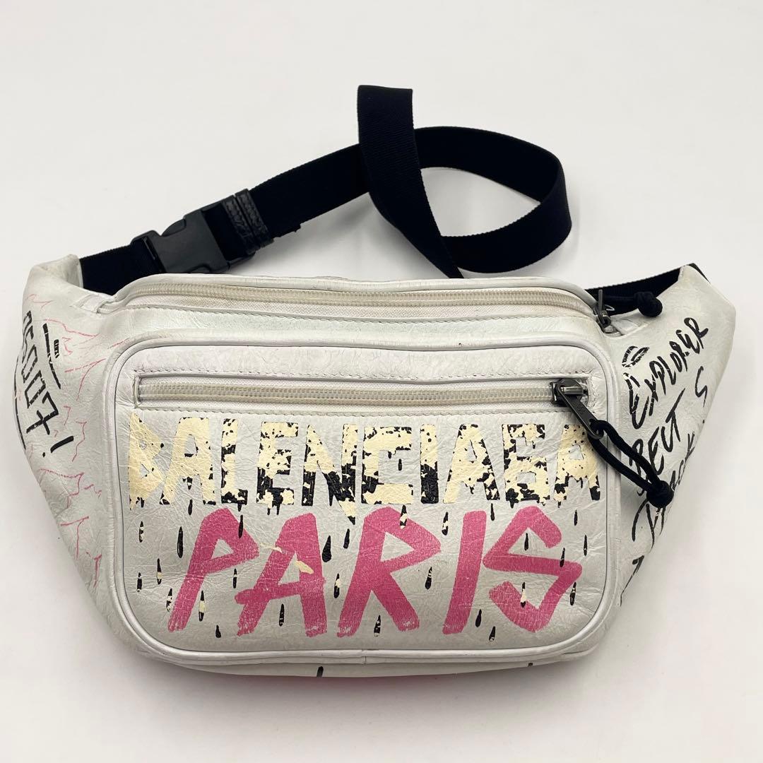 バレンシアガ グラフィティ RUE DE SÈVRESベルトバッグ クロスボディ