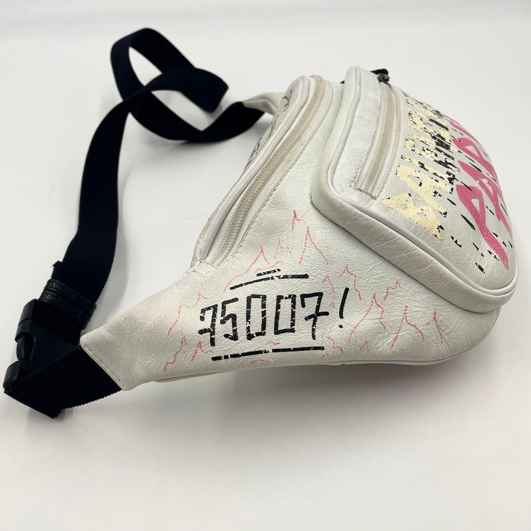 バレンシアガ グラフィティ RUE DE SÈVRESベルトバッグ クロスボディ