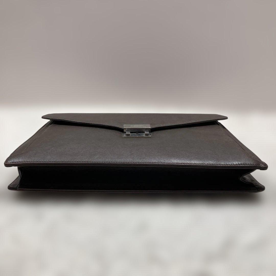 美品 バーバリー ダレスバッグ A4可 鍵付き サフィアーノレザー本革 濃茶