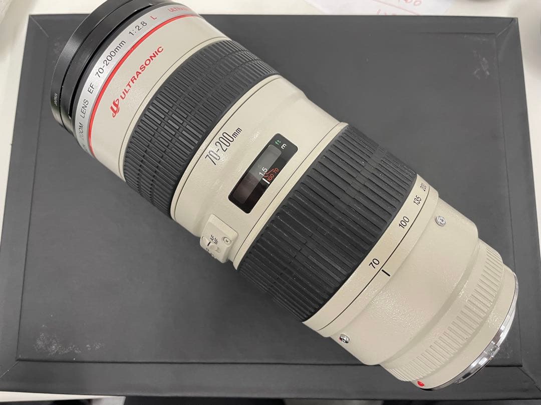CanonEF 70-200mm f/2.8 L USM ズームレンズおまけ付き