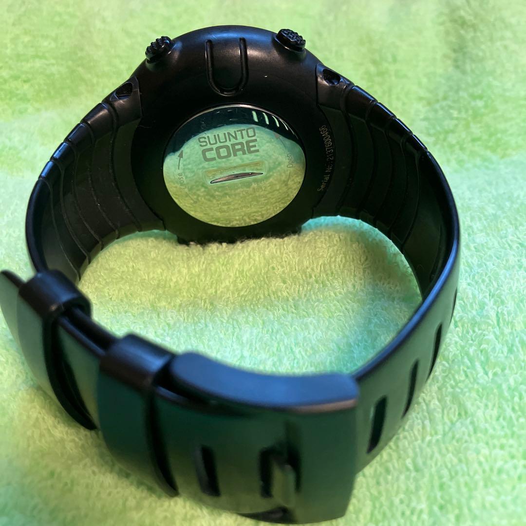 SUUNTO CORE デジタル腕時計