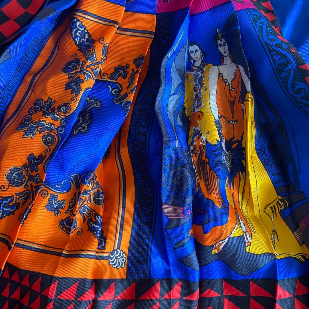 【ヴィンテージ】Versace ジャンニヴェルサーチスカート　シルク