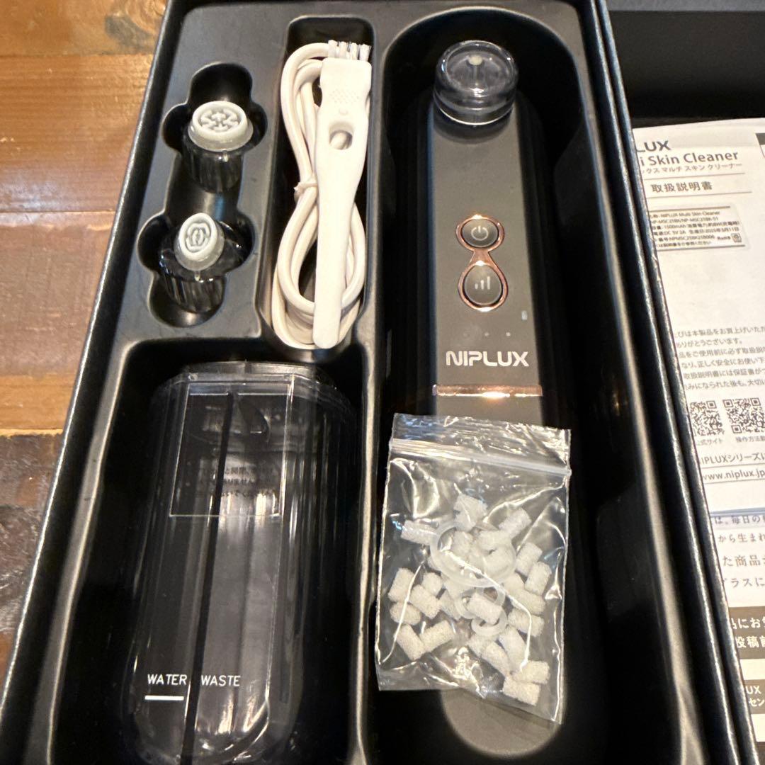NIPLUX Multi Skin Cleaner 美顔器