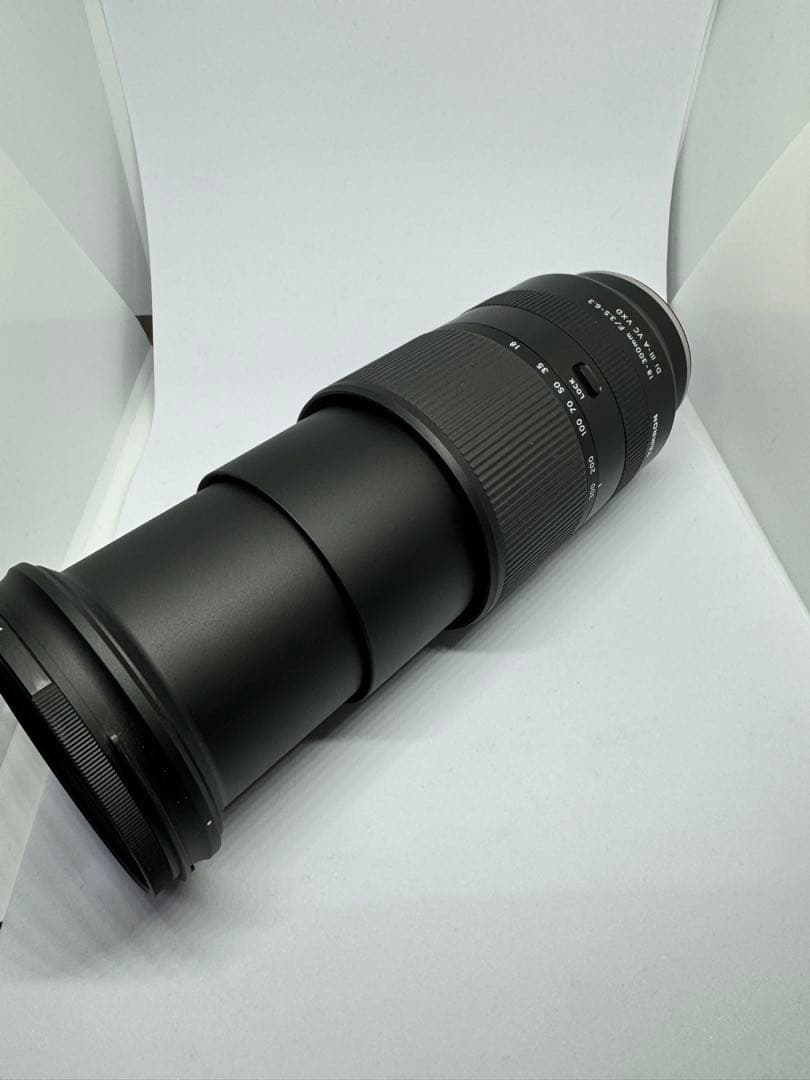 タムロン 18-300mm F3.5-6.3 Di II